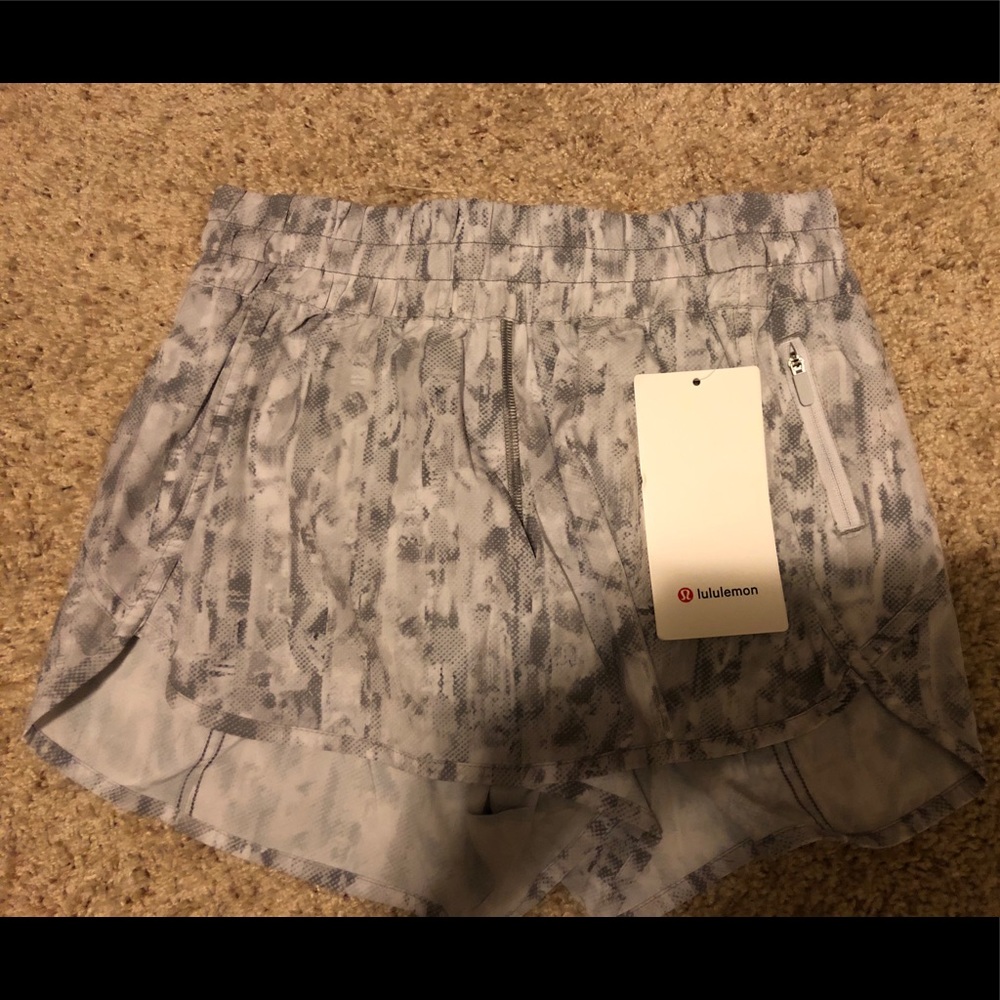 NWT Lululemon Tracker Shorts - Size 8